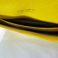 PRADA プラダ 二つ折り長財布 SAFFIANO LETTER（サフィアーノ レター）