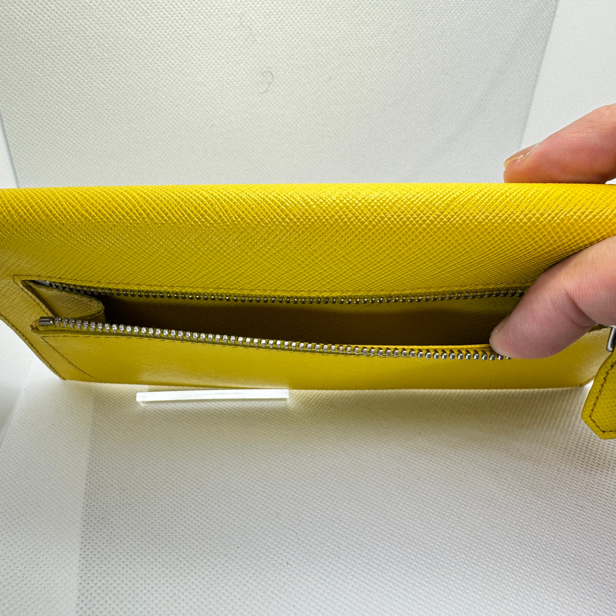 PRADA プラダ 二つ折り長財布 SAFFIANO LETTER（サフィアーノ レター）